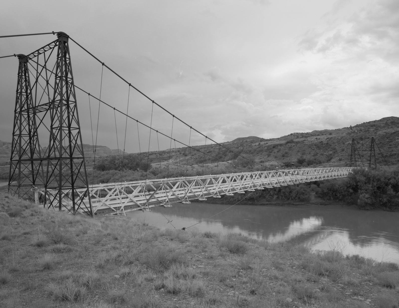 Dewey Bridge