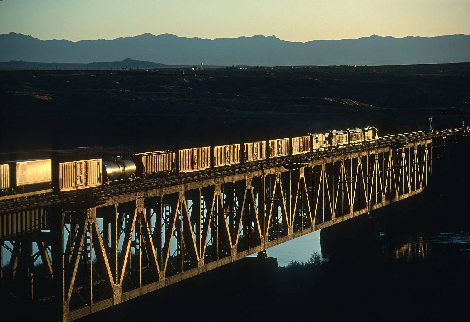 Route 66 & the Colorado River