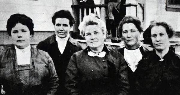 The five members of Kanab's all-woman town board, photographed around 1912. Left to right: Luella McAllister, Blanche Hamblin, Mary W. Chamberlain, Tamar Hamblin, and Ada Seegmiller.
