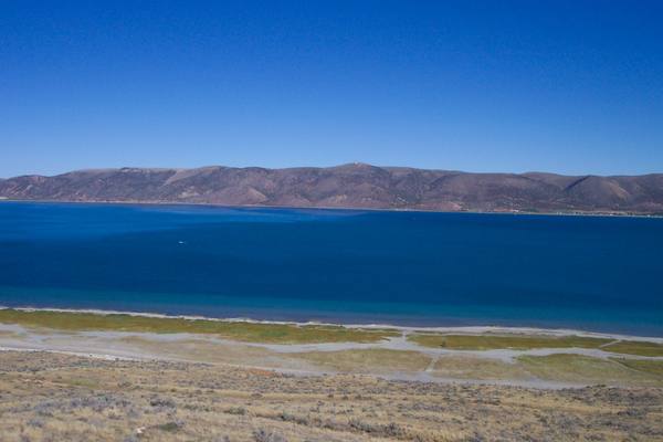 The turquoise water of Bear Lake on the Utah–Idaho line, its Caribbean color owed to limestone sediment suspended in the water.